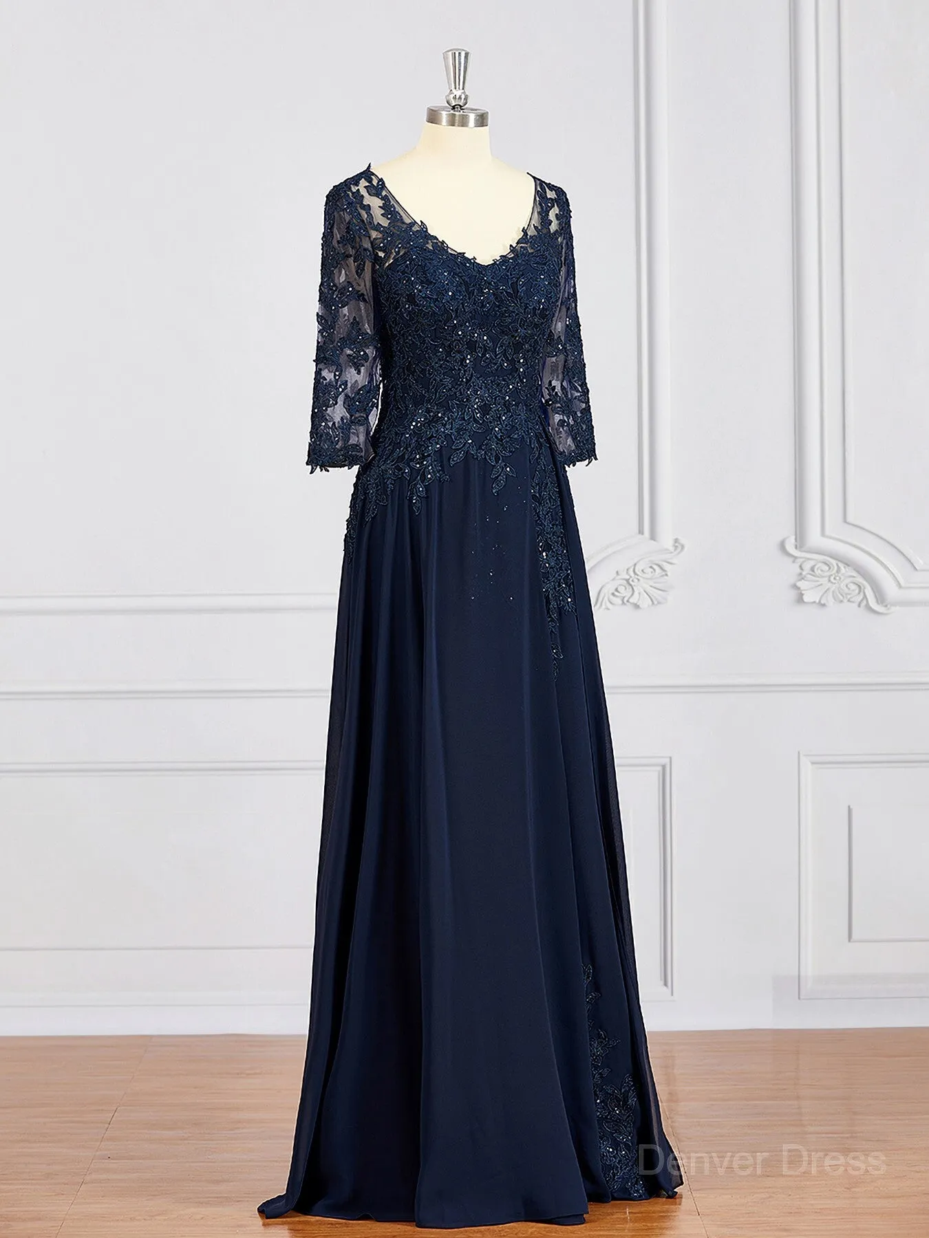A-Line V-neck Chiffon Floor-Length Mother of the Bride Dresses With Appliques Lace