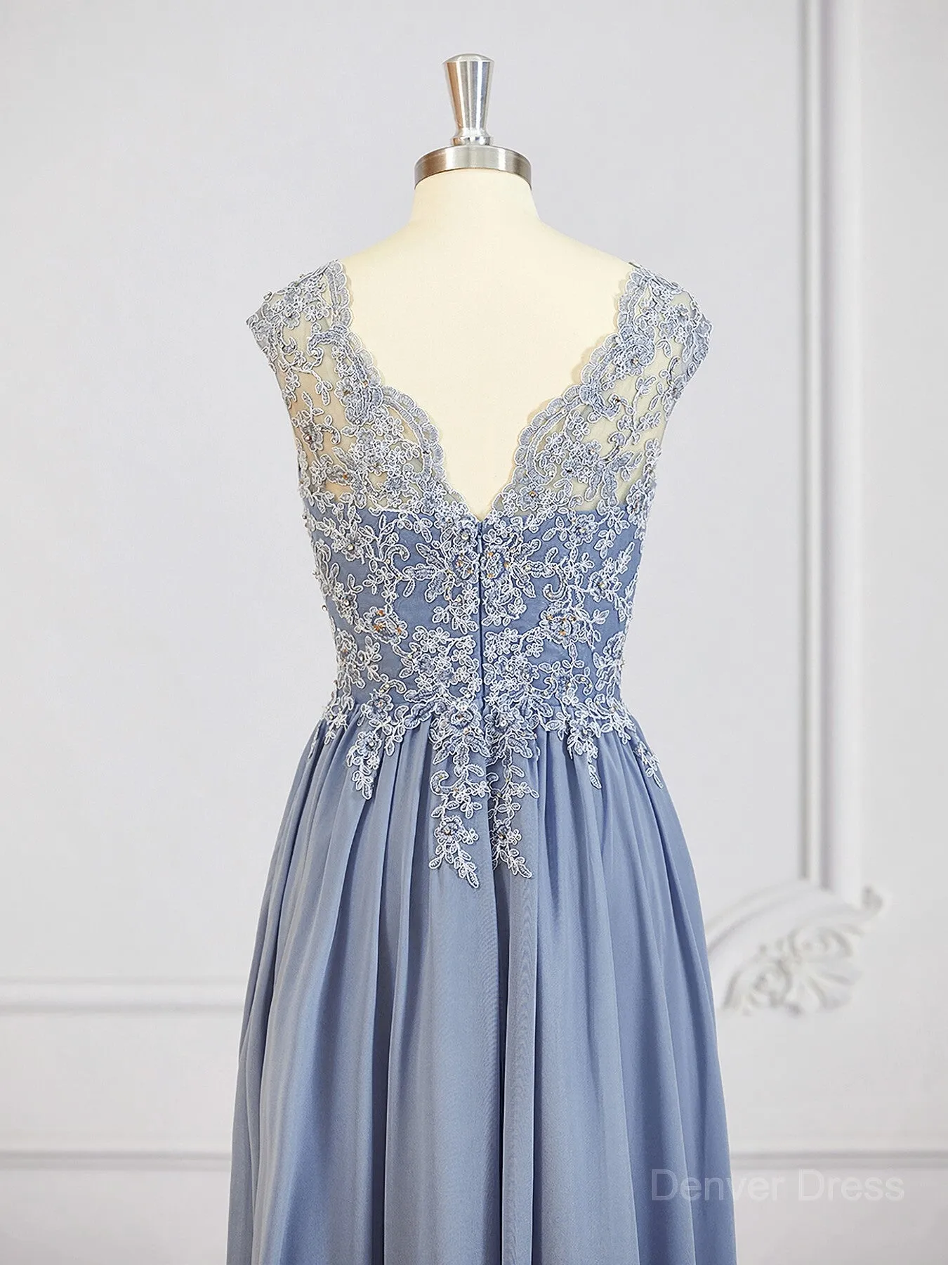 A-Line V-neck Floor-Length Chiffon Mother of the Bride Dresses With Appliques Lace