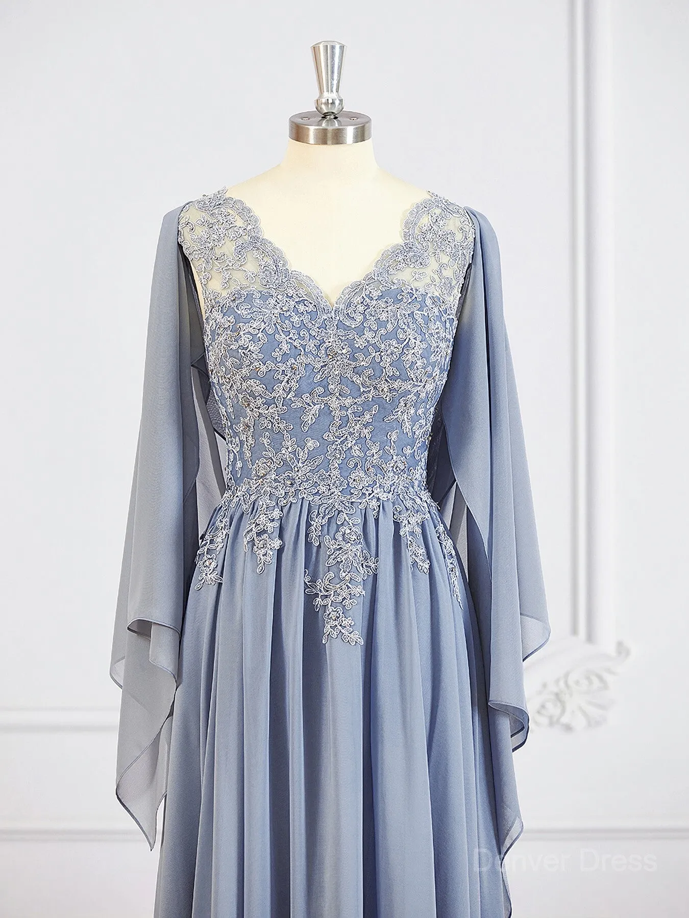 A-Line V-neck Floor-Length Chiffon Mother of the Bride Dresses With Appliques Lace