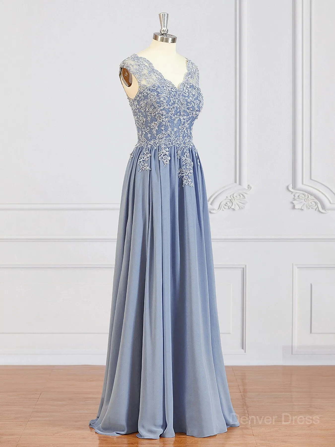 A-Line V-neck Floor-Length Chiffon Mother of the Bride Dresses With Appliques Lace