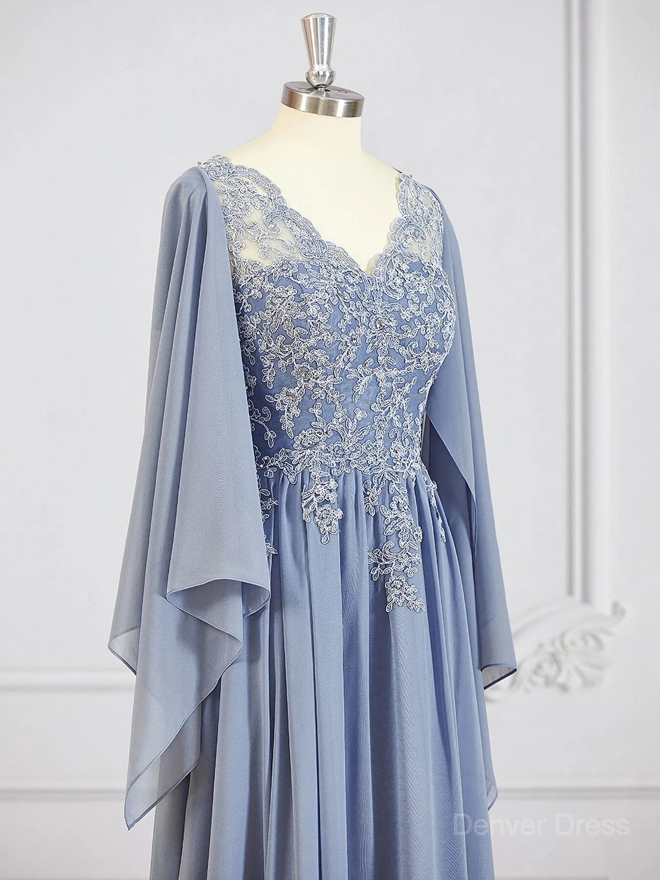 A-Line V-neck Floor-Length Chiffon Mother of the Bride Dresses With Appliques Lace
