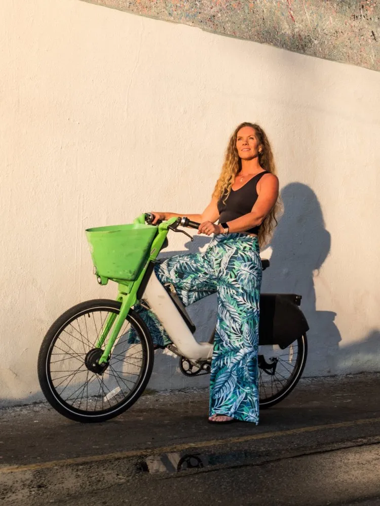 Fluity Luxe Palazzo Pants - KANEOHE