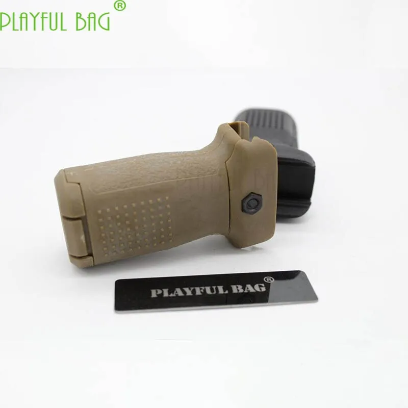 Outdoor shooting sports Playful bag CS DIY club accessories M4 nylon RVG PTSI grip handle 21MM universal gel ball gun LD16