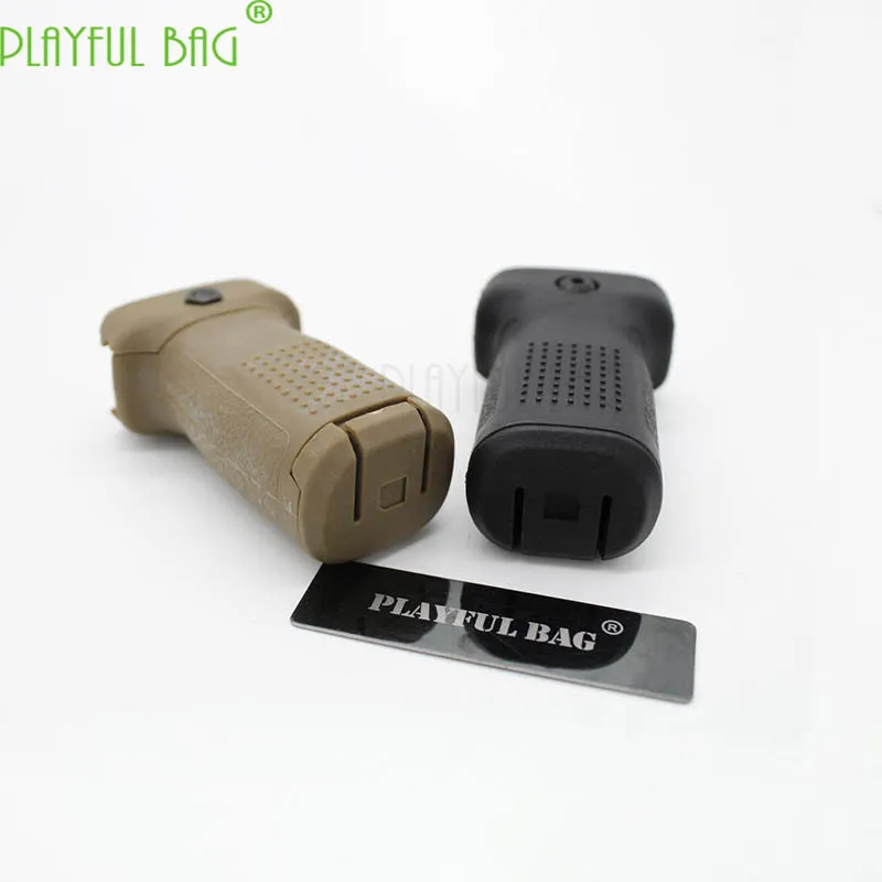 Outdoor shooting sports Playful bag CS DIY club accessories M4 nylon RVG PTSI grip handle 21MM universal gel ball gun LD16